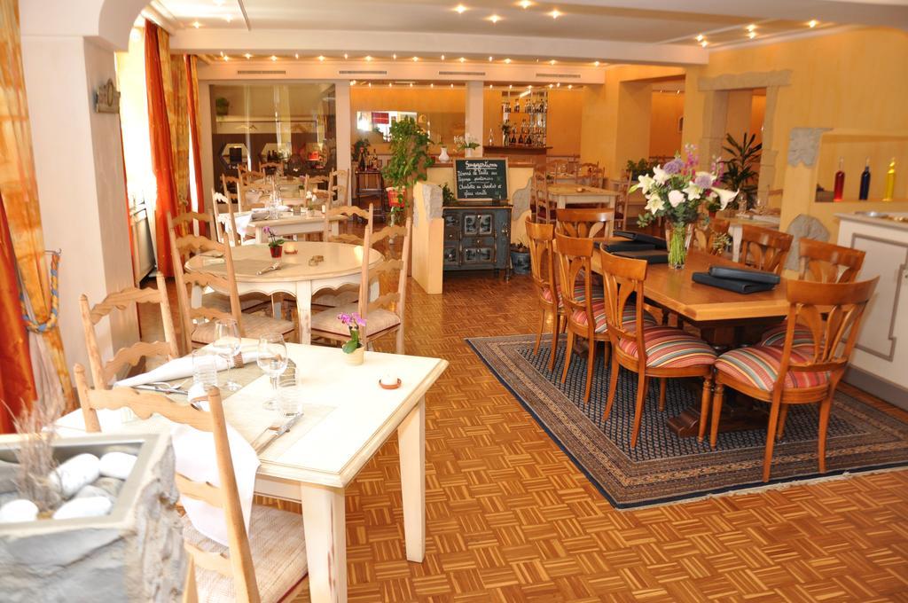 Hotel-Restaurant De La Tour Kültér fotó
