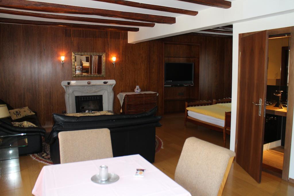 Hotel-Restaurant De La Tour Szoba fotó